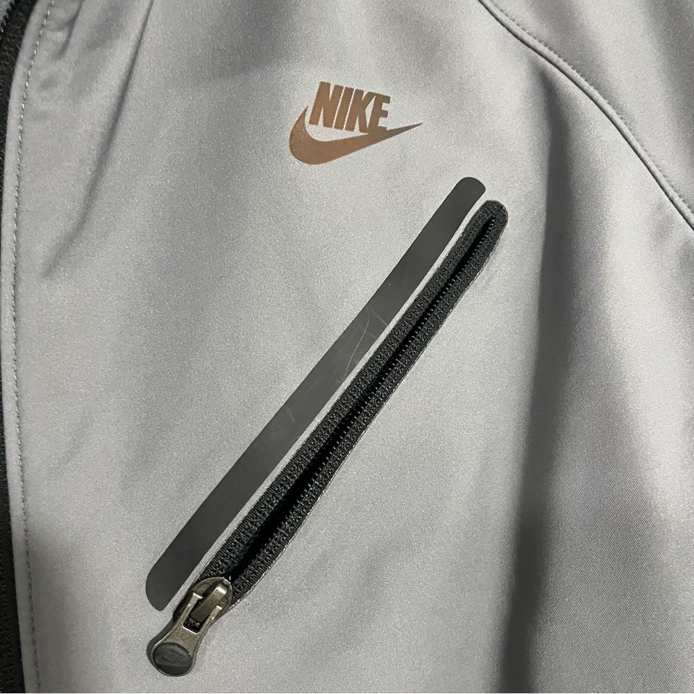 Vintage Nike Grey Tag Custom Softshell Training Jacket Size XL 2000s Tech Pouch - Picture 4 of 10
